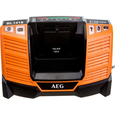 Ударная бесщеточная аккумуляторная дрель-шуруповерт BSB18C3BL-502C AEG