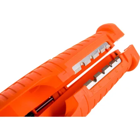 Инструмент для снятия изоляции Gigant GST-2