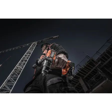 Ударная бесщеточная аккумуляторная дрель-шуруповерт BSB18C3BL-402C AEG