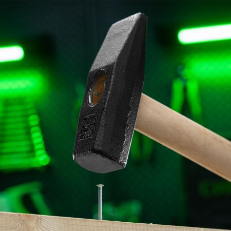 Молоток слесарный 1000 г, квадратный боек, деревянная рукоятка Сибртех