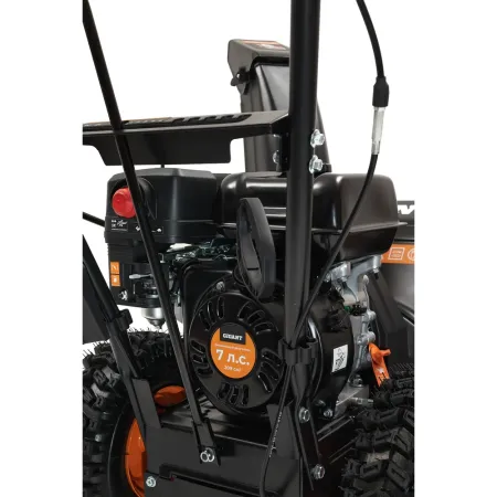 Бензиновый снегоуборщик Gigant SP-7-560MS